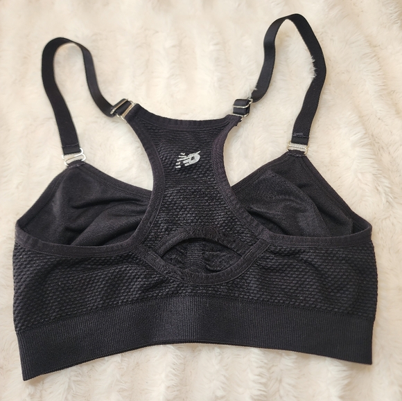 Lot of 2 New Balance Sports Bra - Small Black and White - Picture 6 of 6